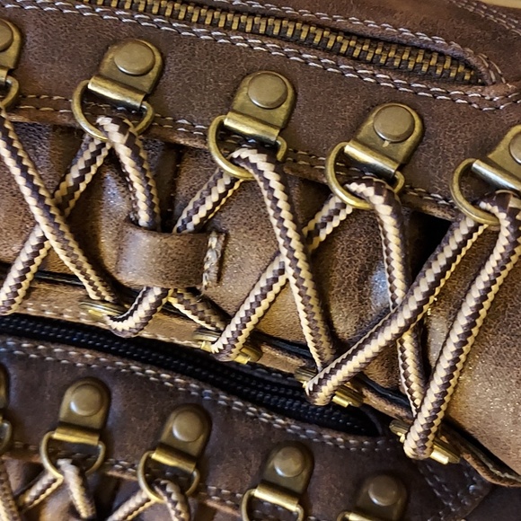 Womens Cliffs Hearty Lace-up Hiker Boot - Picture 10 of 12